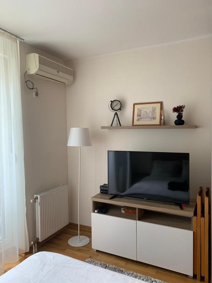 Downtown Apartment โนวีซาด ภายนอก รูปภาพ