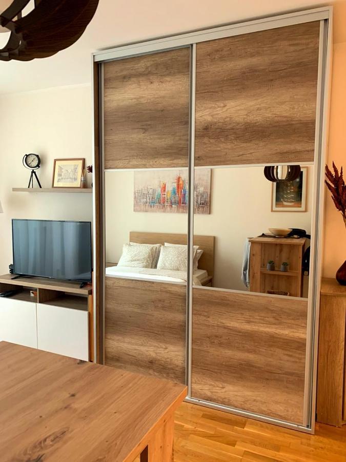 Downtown Apartment โนวีซาด ภายนอก รูปภาพ