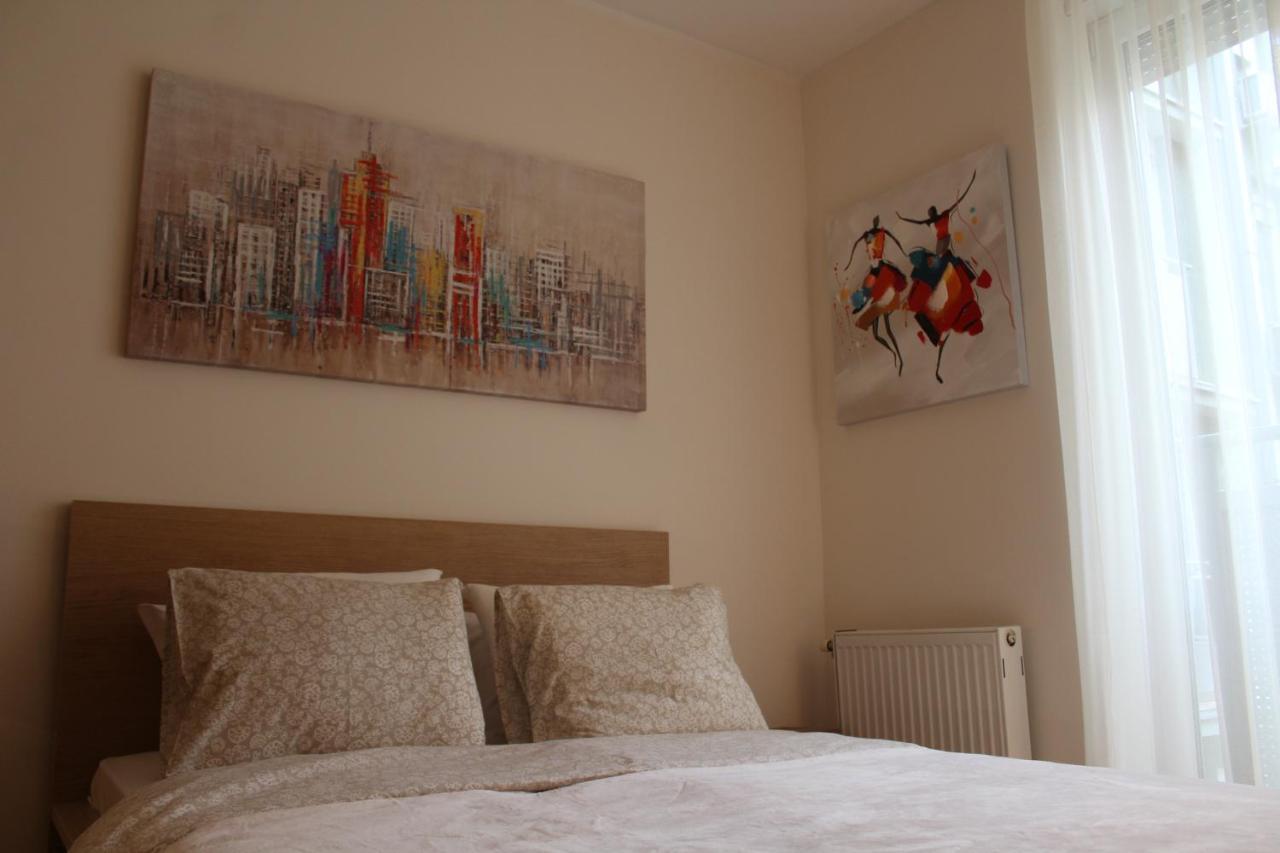 Downtown Apartment โนวีซาด ภายนอก รูปภาพ